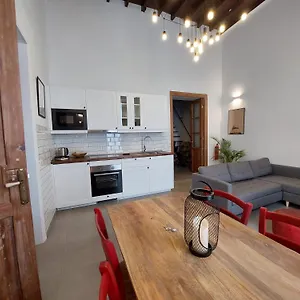 https://casa-lela.puertodelcarmen-hotels.org